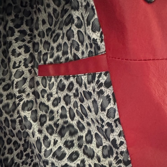 ✅Women’s Red Leather Jacket - Picture 6 of 16
